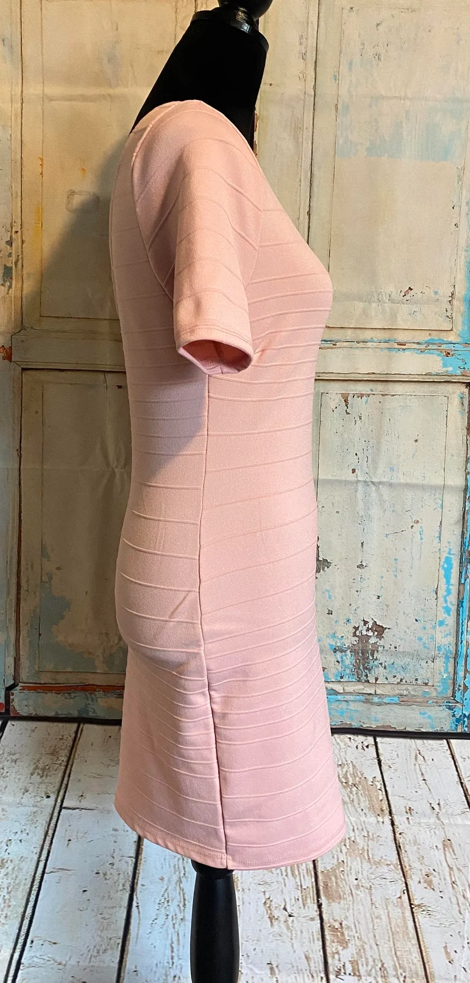 Belinda Women’s Light Pink Bodycon Dress Sz Small  - Image 3