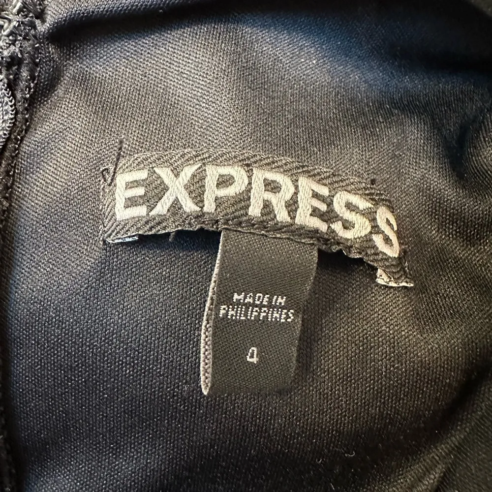 Express Black Criss Cross Front Elegant Black Dress Gold Exposed Zipper Size 4 S - Image 5