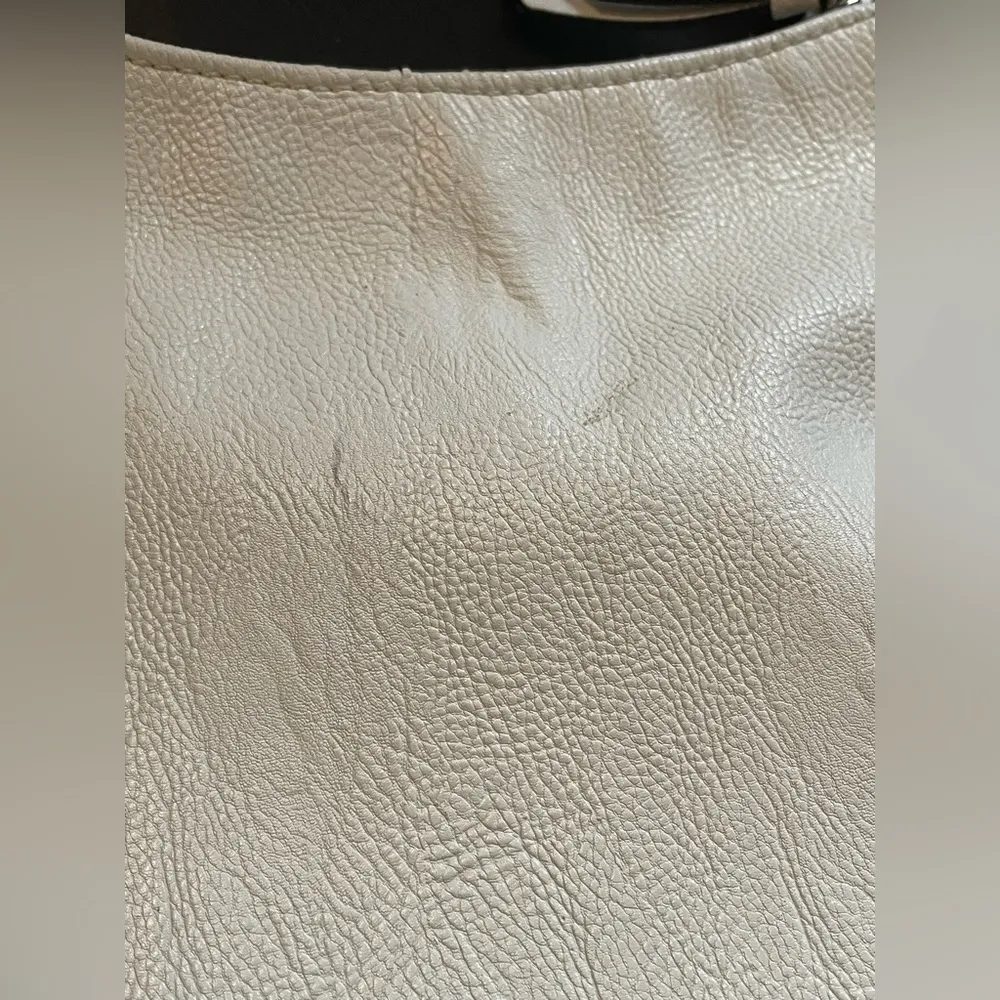 Simply Vera Wang Vintage Hobo Bag Color White Classic Y2K 90s - Image 12