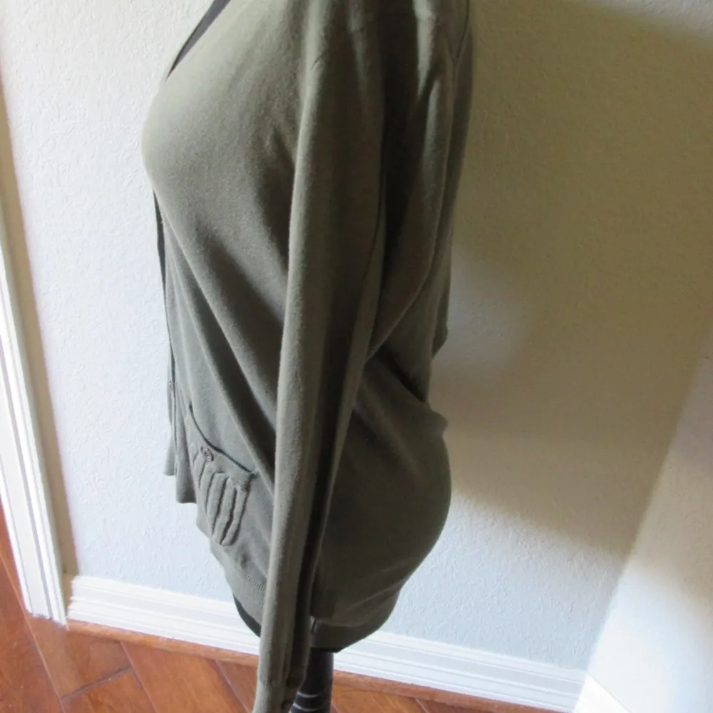 Martin + Osa Caridigan - Image 2