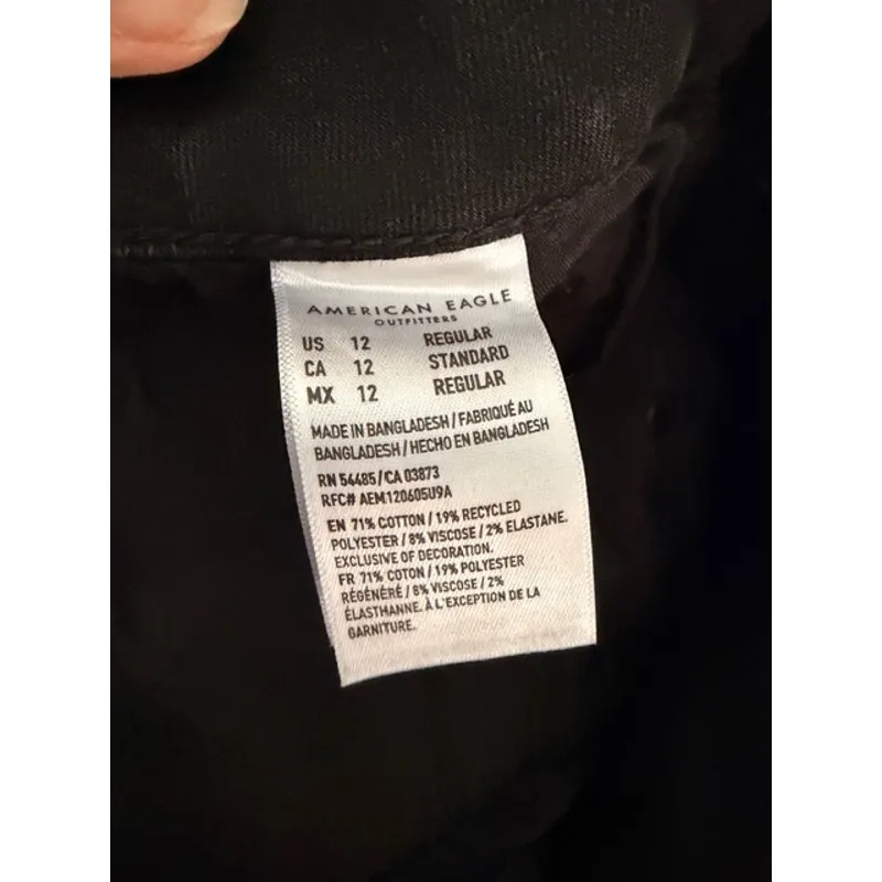 American Eagle Black Denim Mini Skirt Size 12 Next Level Stretch - Image 5