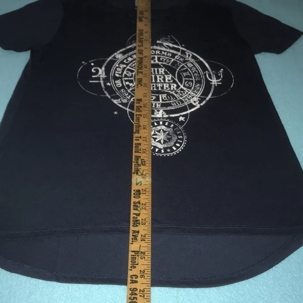 𝅺MODERNLUX lace-up short sleeve v-neck size M hi / low Air Fire Water black - Image 9