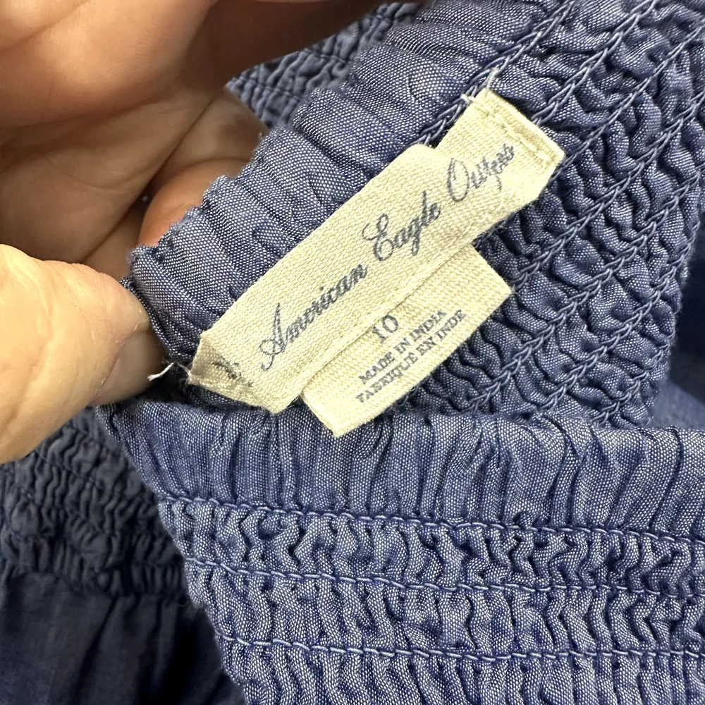 American Eagle Mini Dress Women 10 Blue Chambray Crochet Eyelet Pockets Y2K Boho - Image 3