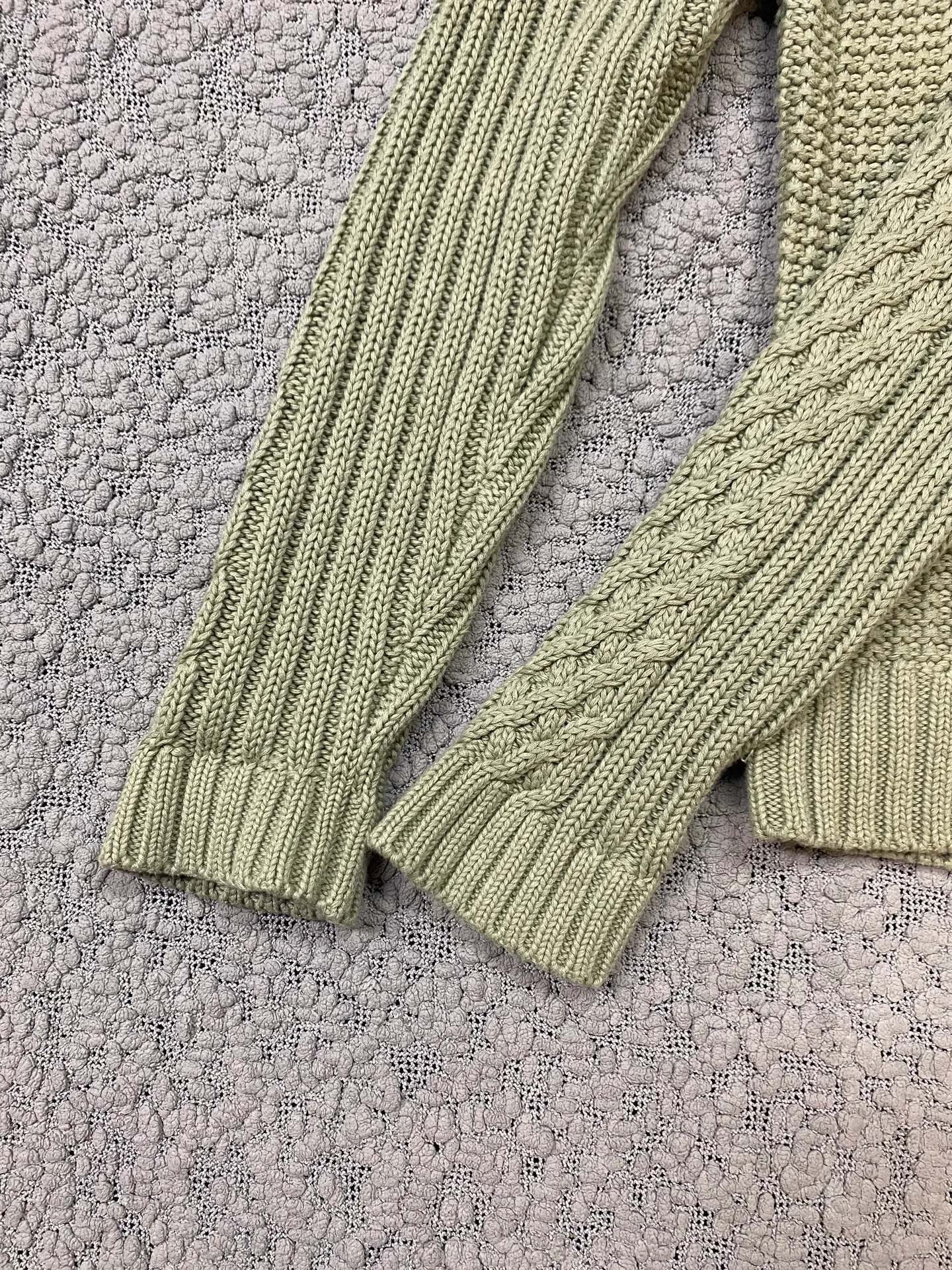 Leo & Nicole Chunky Cable Knit Sweater - Image 7