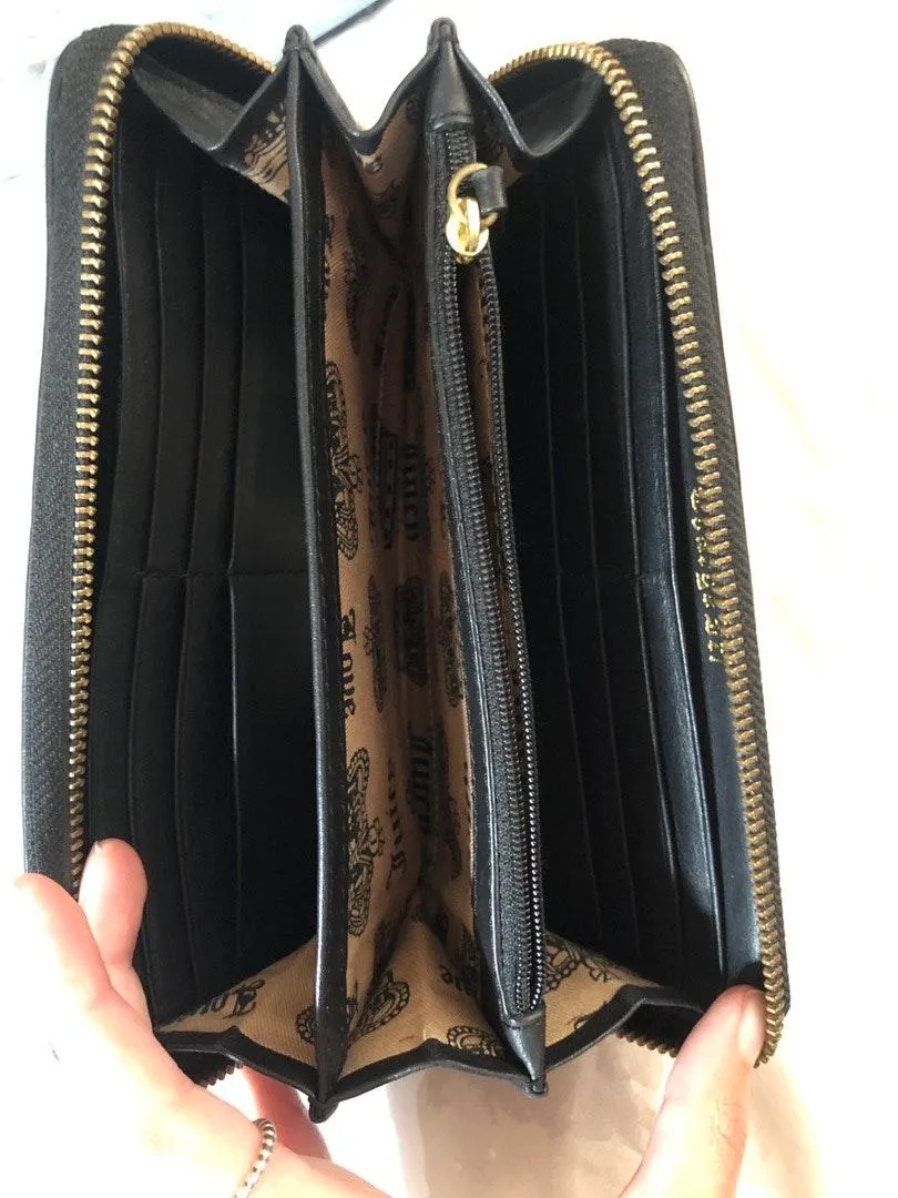 Juicy Couture Black  Wallet - Image 6