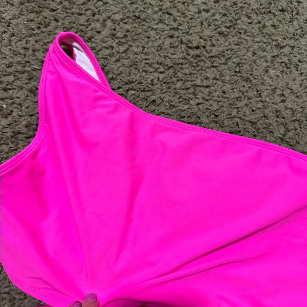 SheIn  pink one peice - Image 3