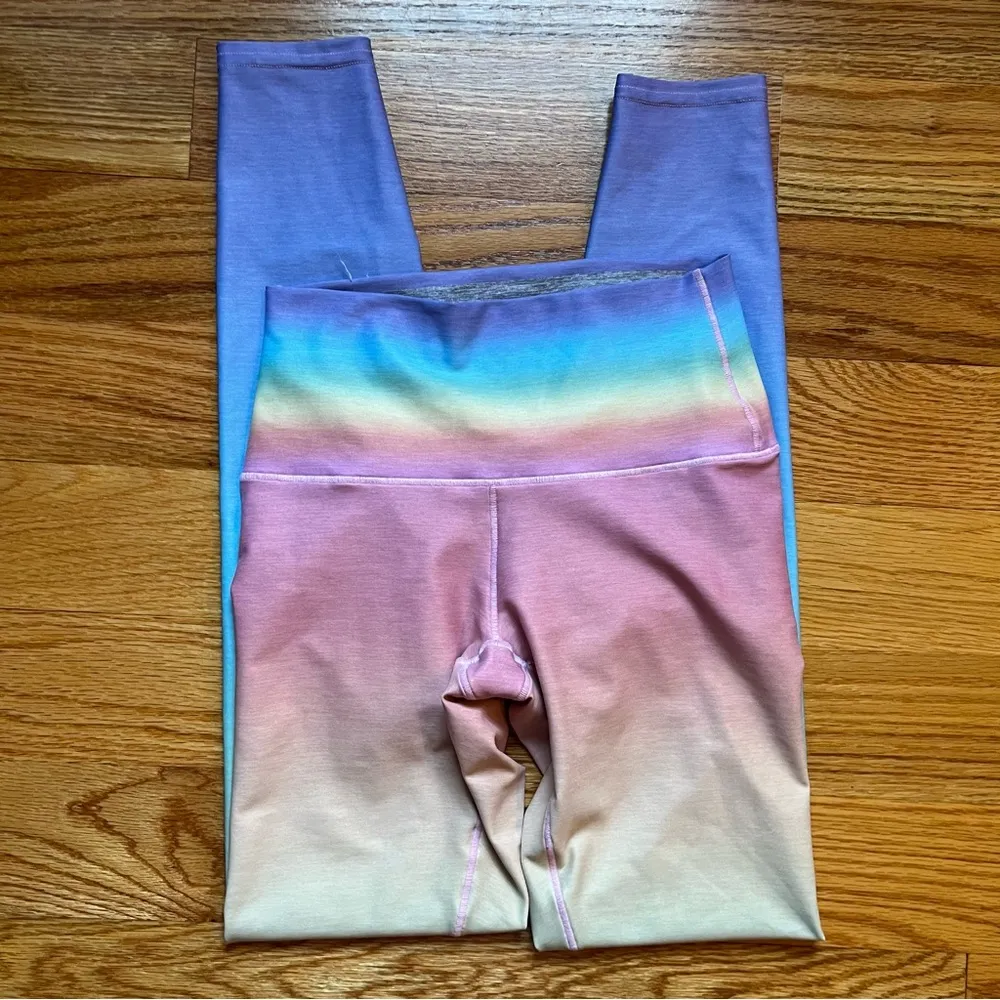 Colorado Threads rainbow colored ombre leggings size small Multiple - Image 2