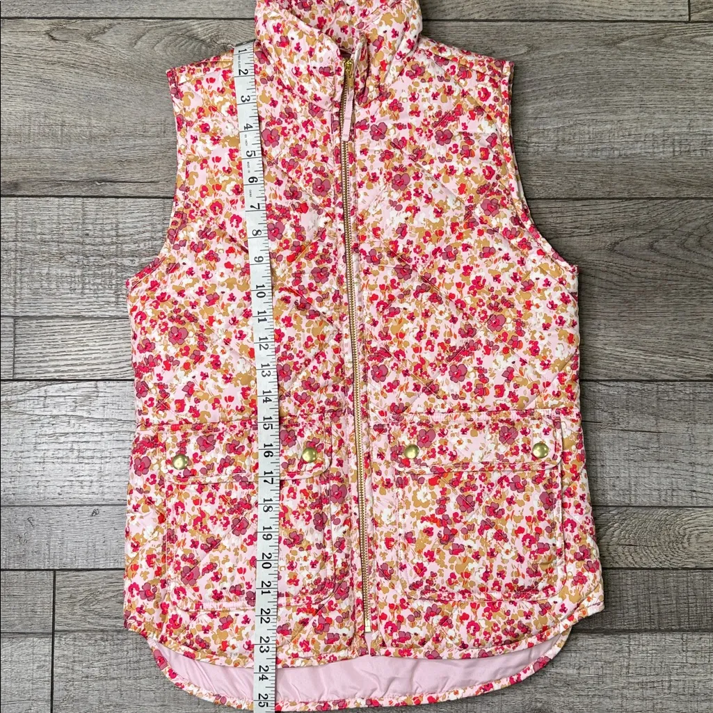 J. Crew Puffer Floral Pink Quilted Vest With Snap Pockets - Image 6