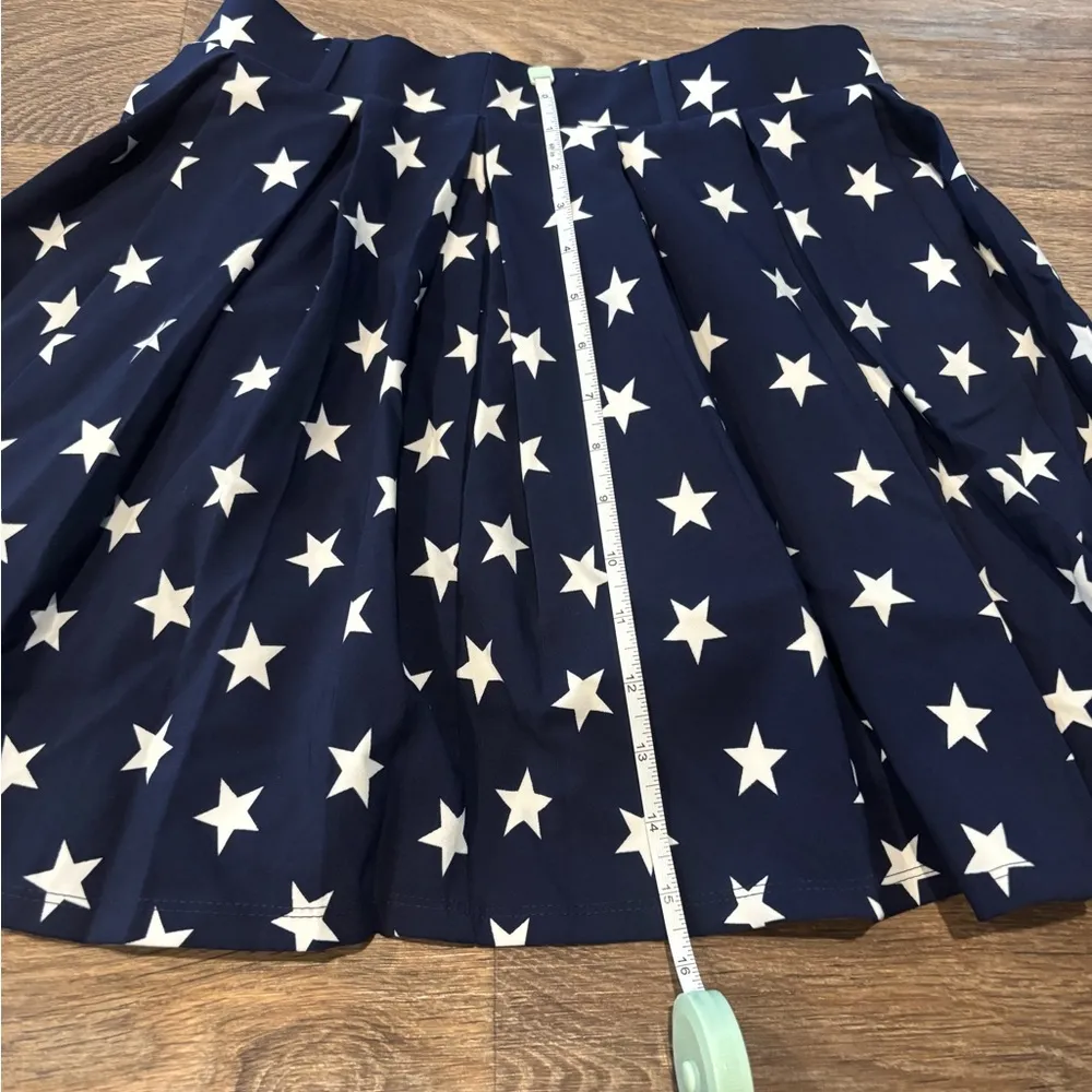Her Universe DC Comics Wonder Woman 1984 Star Pleated Skirt Small - NWT - Image 3