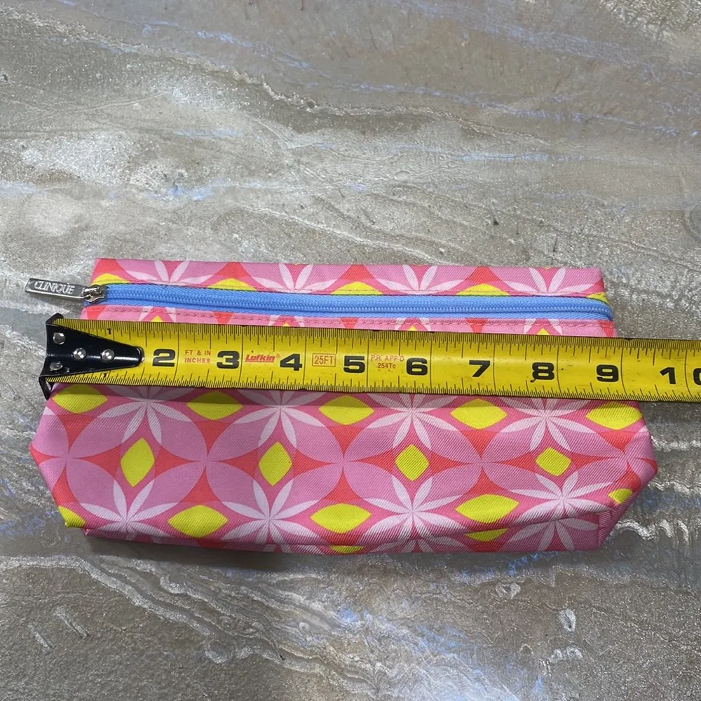 Clinique Pink Flower Patterned Cosmetic Bag - Image 7