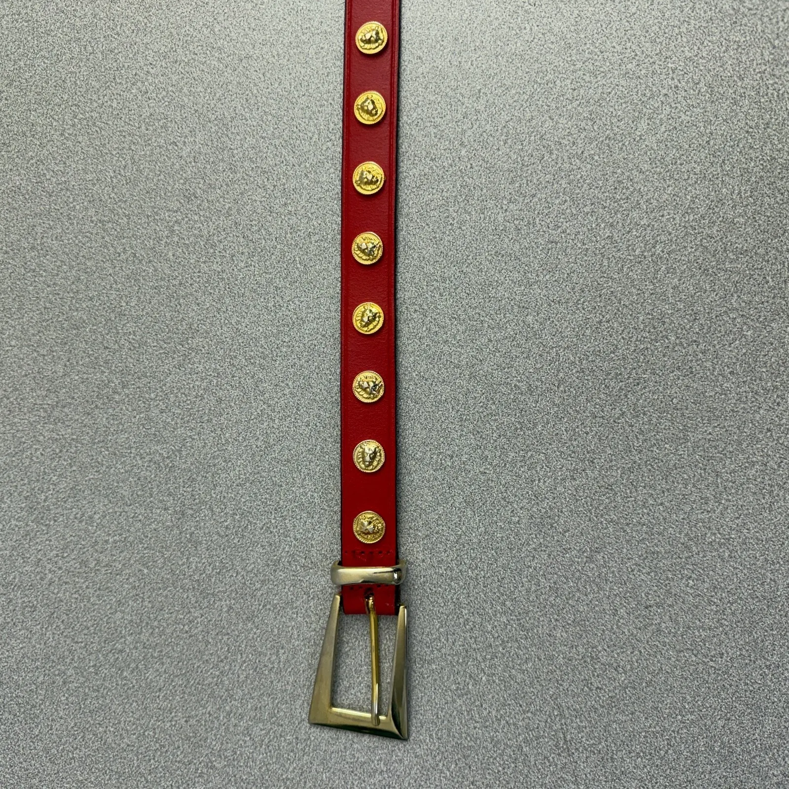 Anne Klein Lion Leather Belt Womens Red Gold Medallion 90s Metal 1" Animals - Image 3