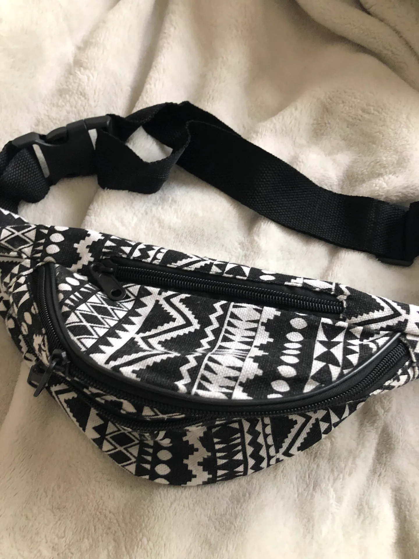 Aztec Print Fanny Pack Black - Image 8