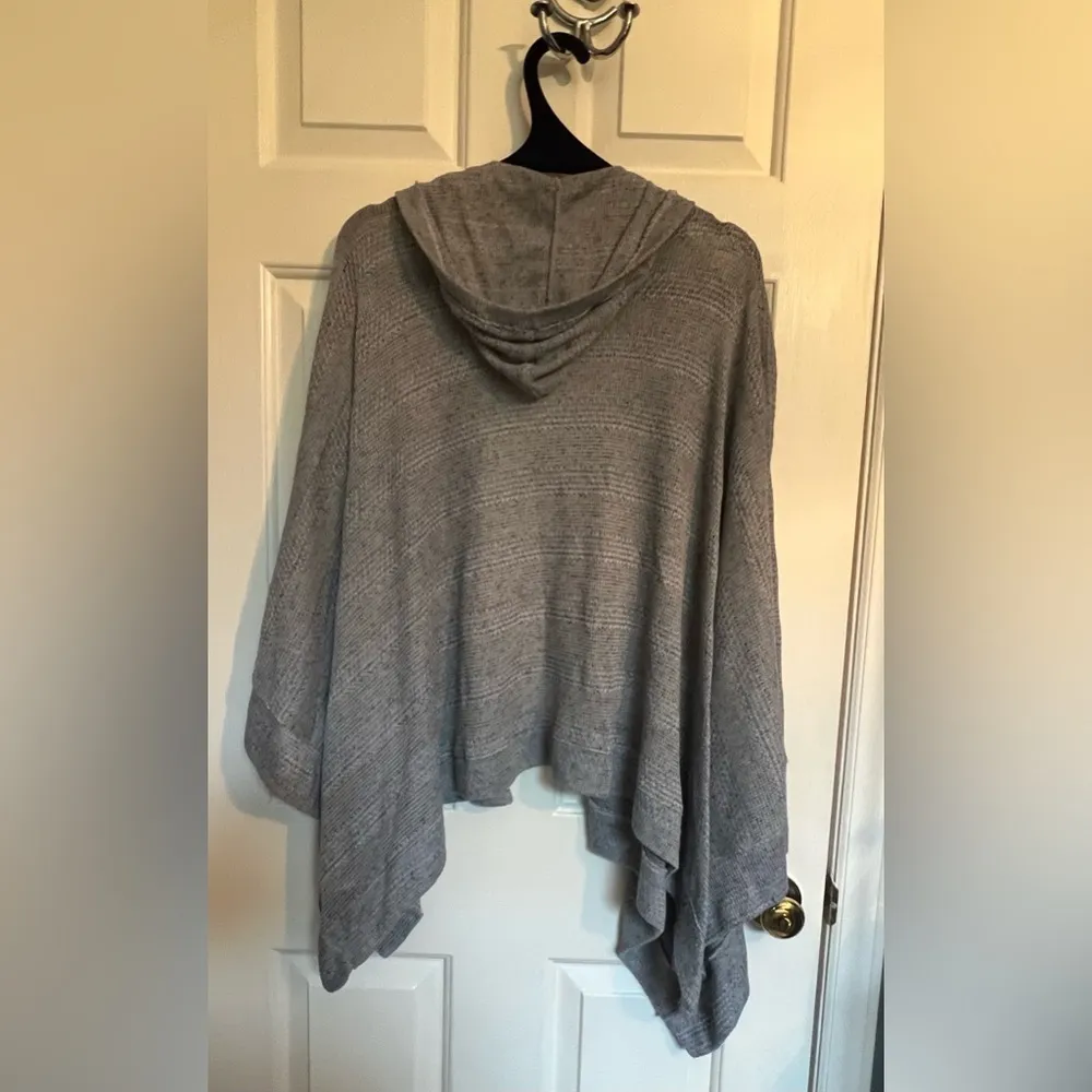 American Eagle Outfitters Gray Cardigan Open Sweater Sz Small - Image 2