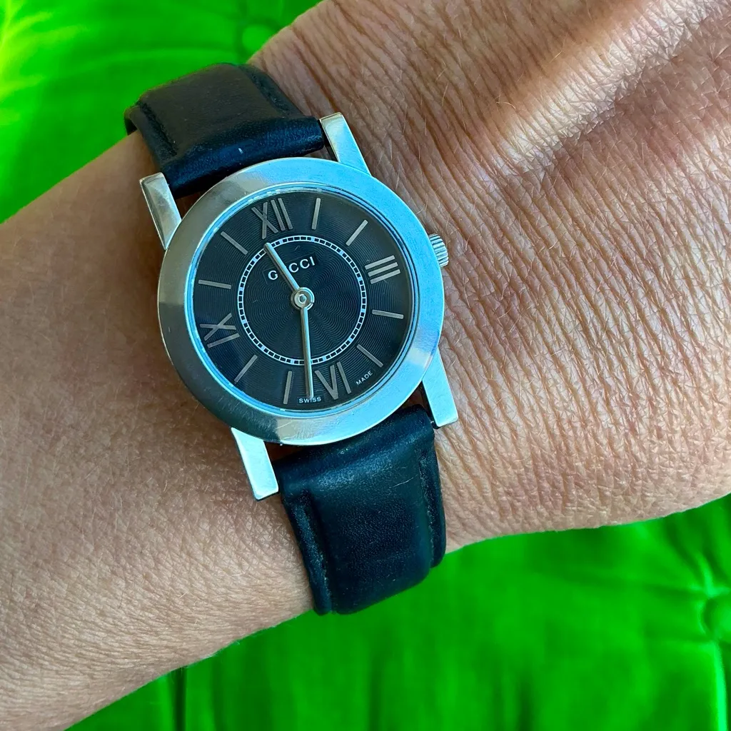 AUTHENTIC GUCCI DRESS watch🔥🔥🔥 - Image 2