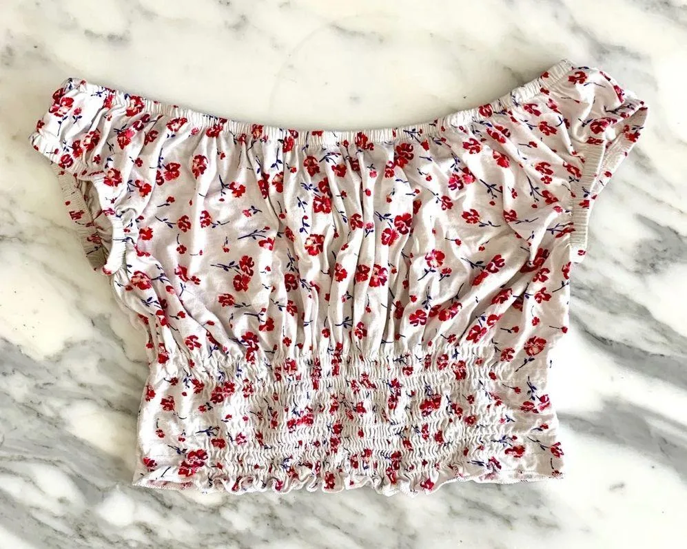 Kendall & Kylie Ruffled Off-The-Shoulder Crop Top - Image 5