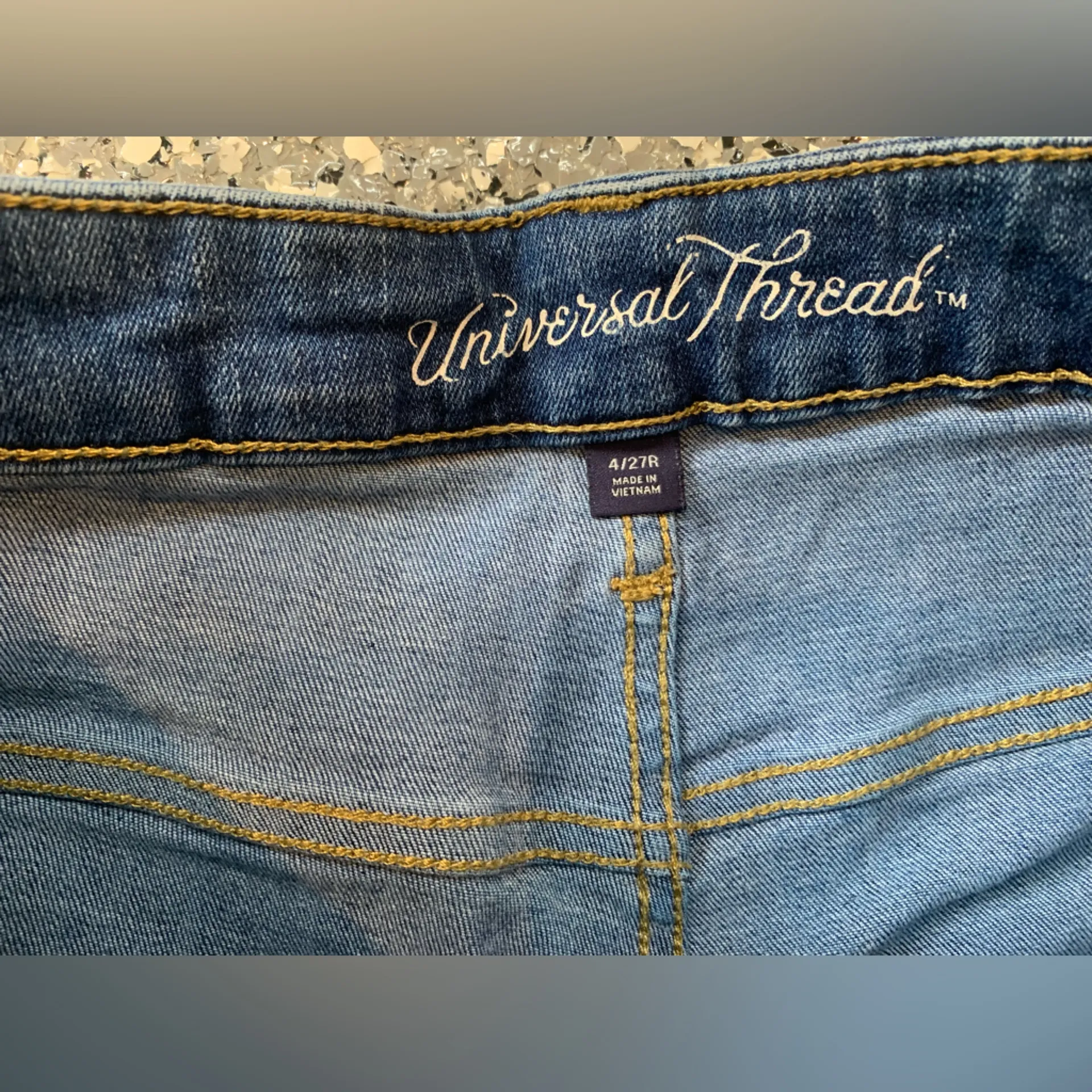 EUC UNIVERSAL THREAD HIGHEST SKINNY JEANS - Image 5