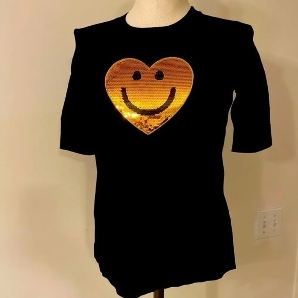 525 AMERICA Womens Smiley Face sequins casual short sleeve tee NWT Sz Small - Image 3