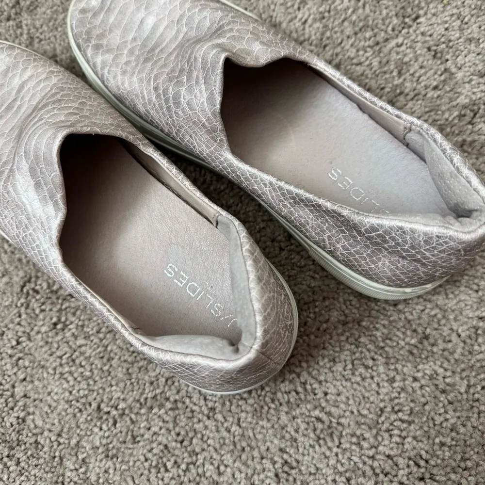 J/Slides Metallic Pink Snakeskin Slide On 10 - Image 4