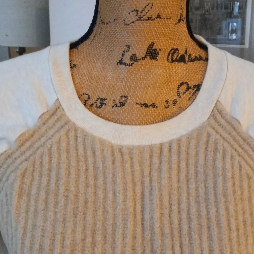 J. Crew Camel and Cream Wool Front Ribbed Pull On Sweatshirt - Image 3