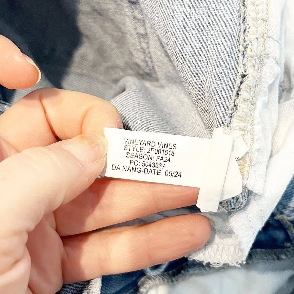 Vineyard Vines Mid Rise Straight Leg Raw Hem Light Wash Jeans Blue 25 - Image 5