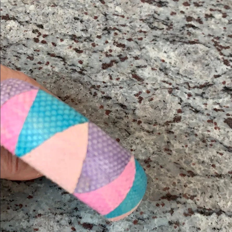 Vintage pastel triangle patchwork snakeskin bangle bracelet pink purp turquoise - Image 4