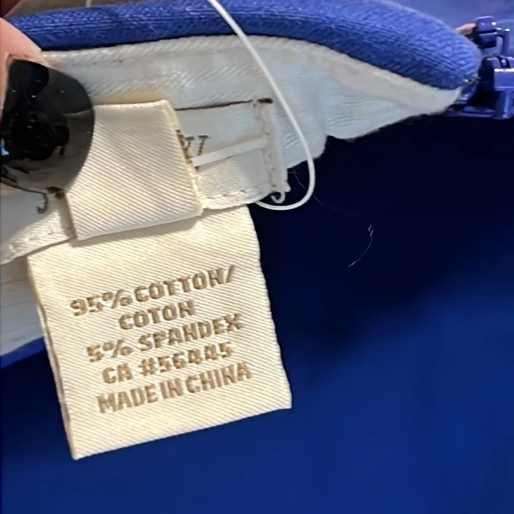 J. CREW size 6 women’s No. 2 Pencil skirt cobalt color zips close back - Image 9