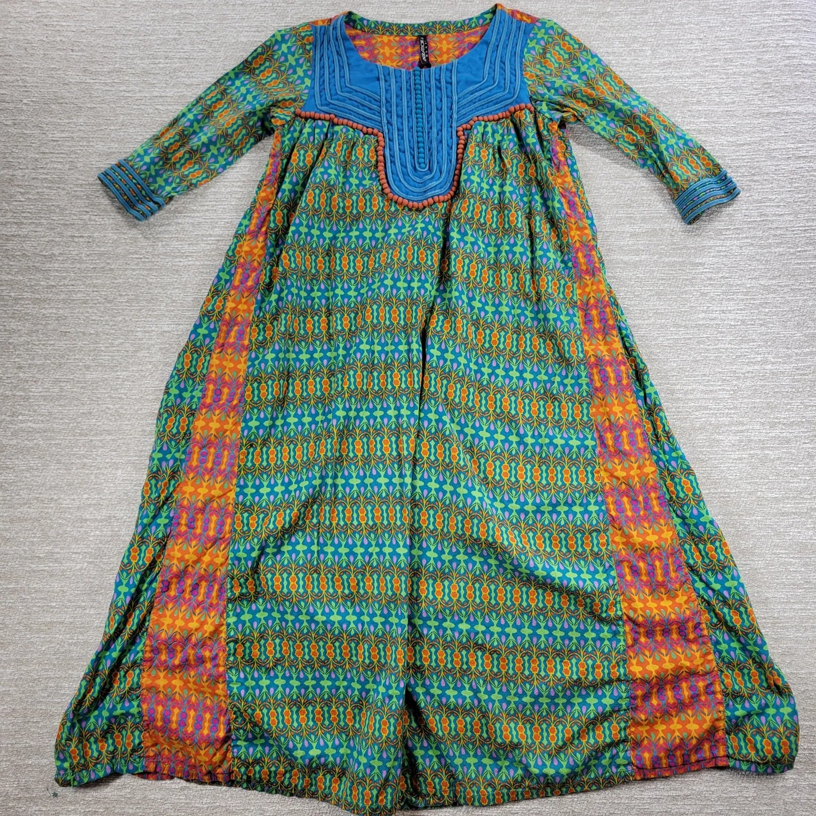 Generation Woman Pakistani Dress 10‎ Green Cotton Paneled Print Embroidered Maxi - Image 10