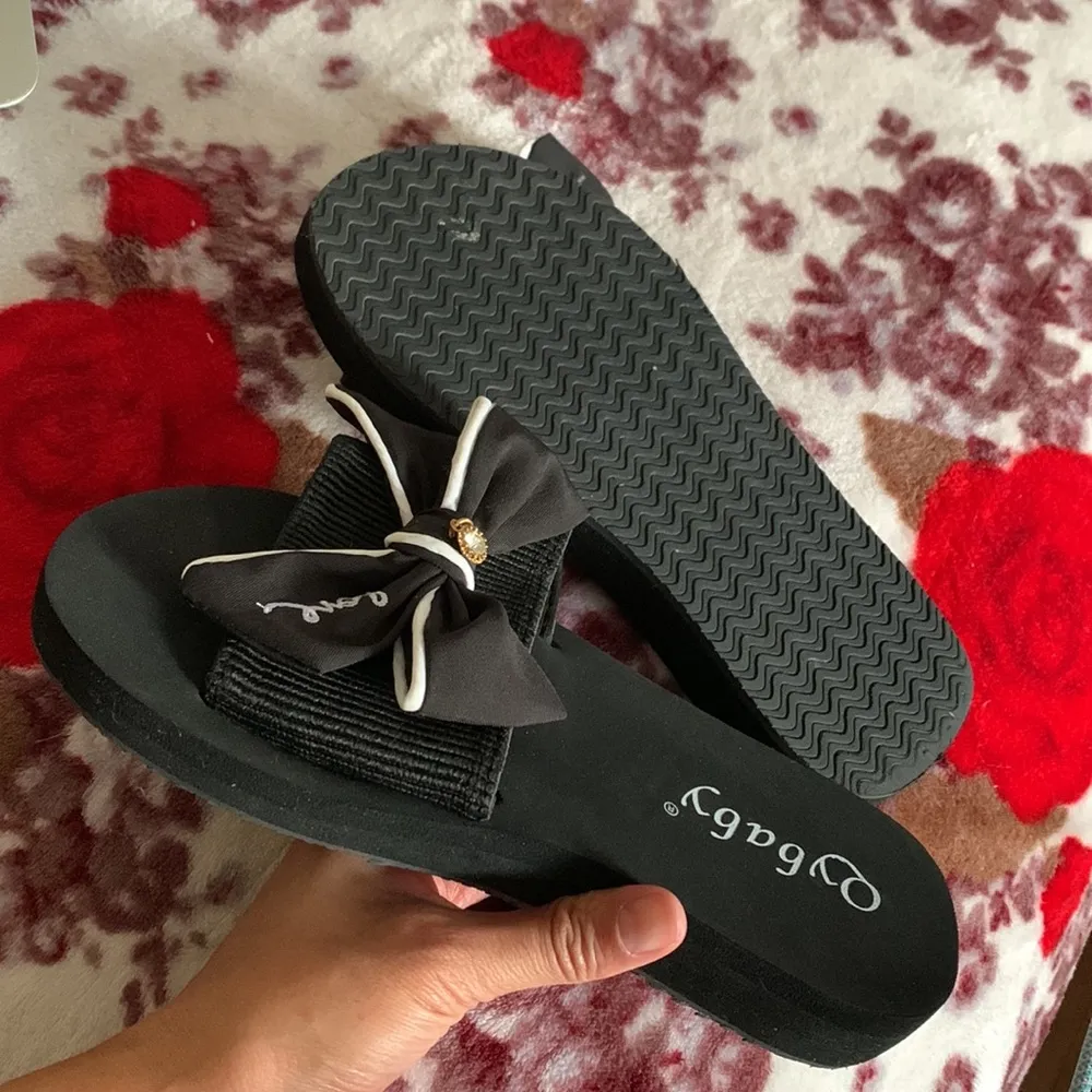Qybaby sandals Black Size 6 - Image 3