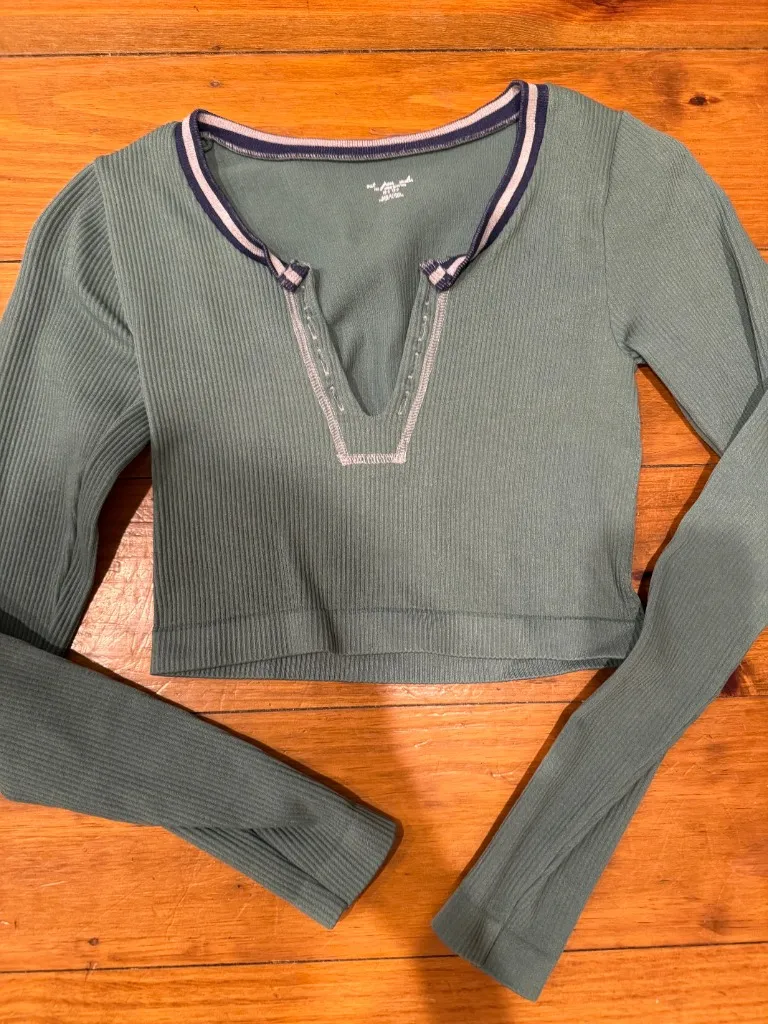 Out From Under Urban Outfitters Long Sleeve - Image 2