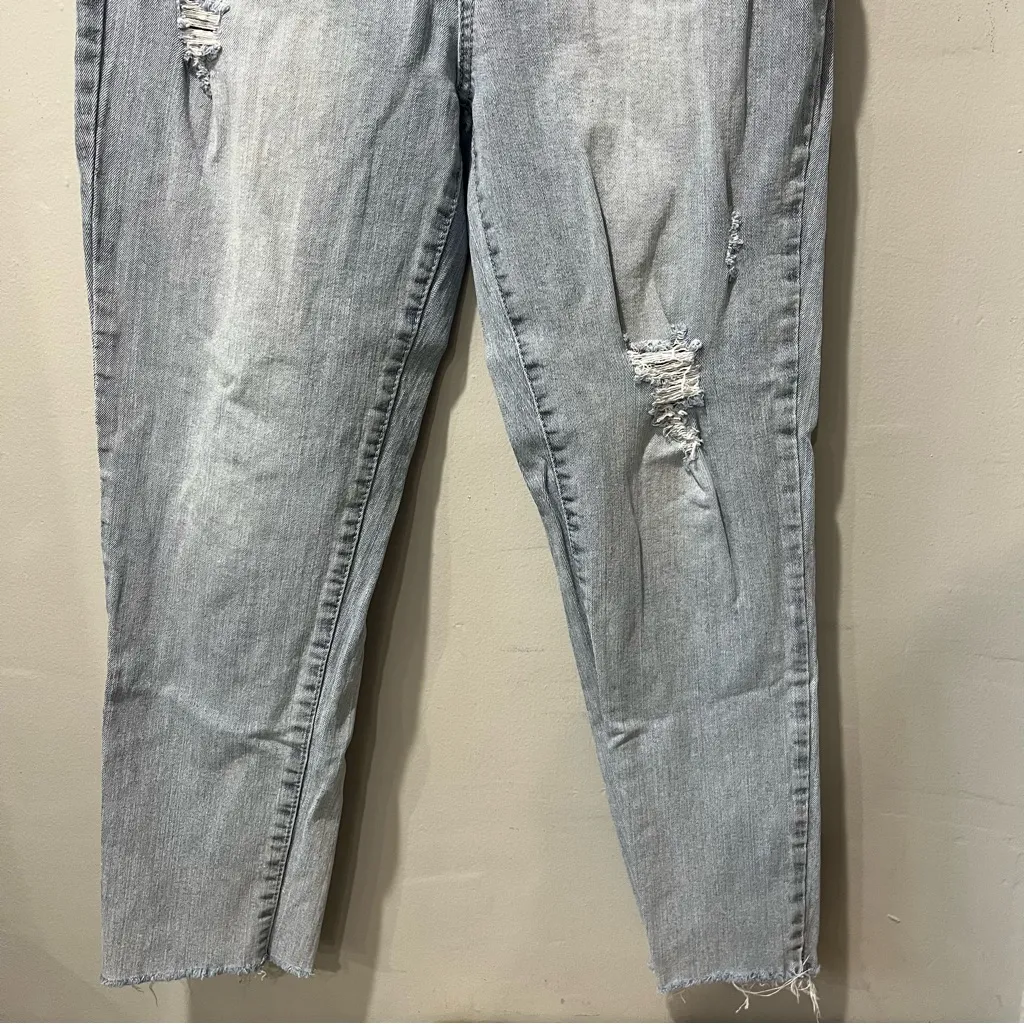 WALLFLOWER Juniors 11 Ripped Destroyed High Rise Mom Blue Jeans 26” Inseam Size undefined - Image 3