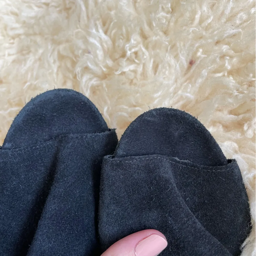 Schutz Binalia Wood block Heels Open peep toe booties tie back black suede - Image 8