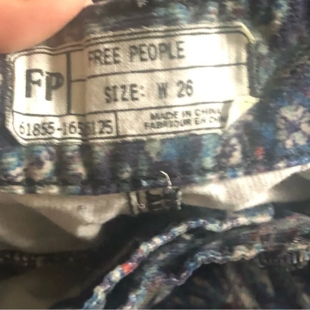 FREE PEOPLE PERSIAN TAPESTRY CORDUROY PAISLEY SKINNY PANTS 26 - Image 5