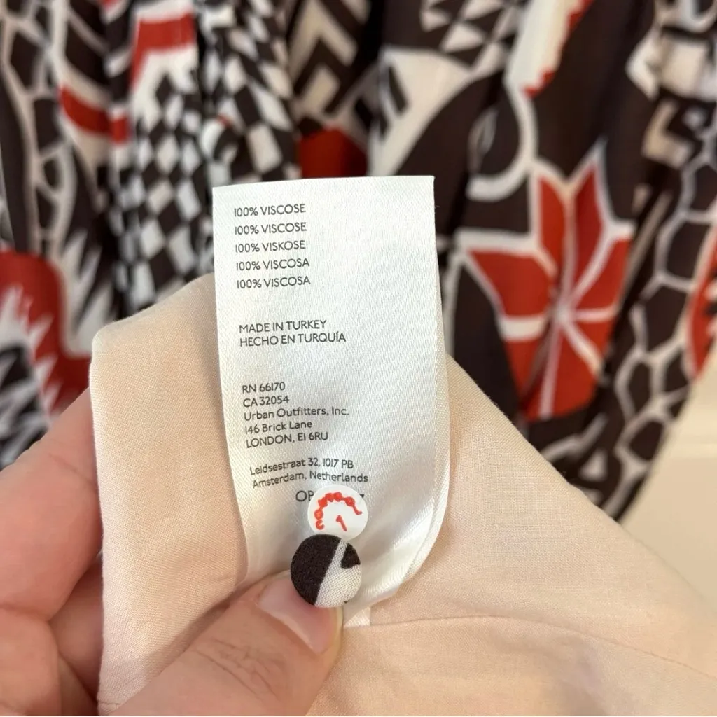 By Anthropologie XL Tiered Maxi Dress Red Pattern Short Sleeve V-Neck‎ Buttons - Image 12