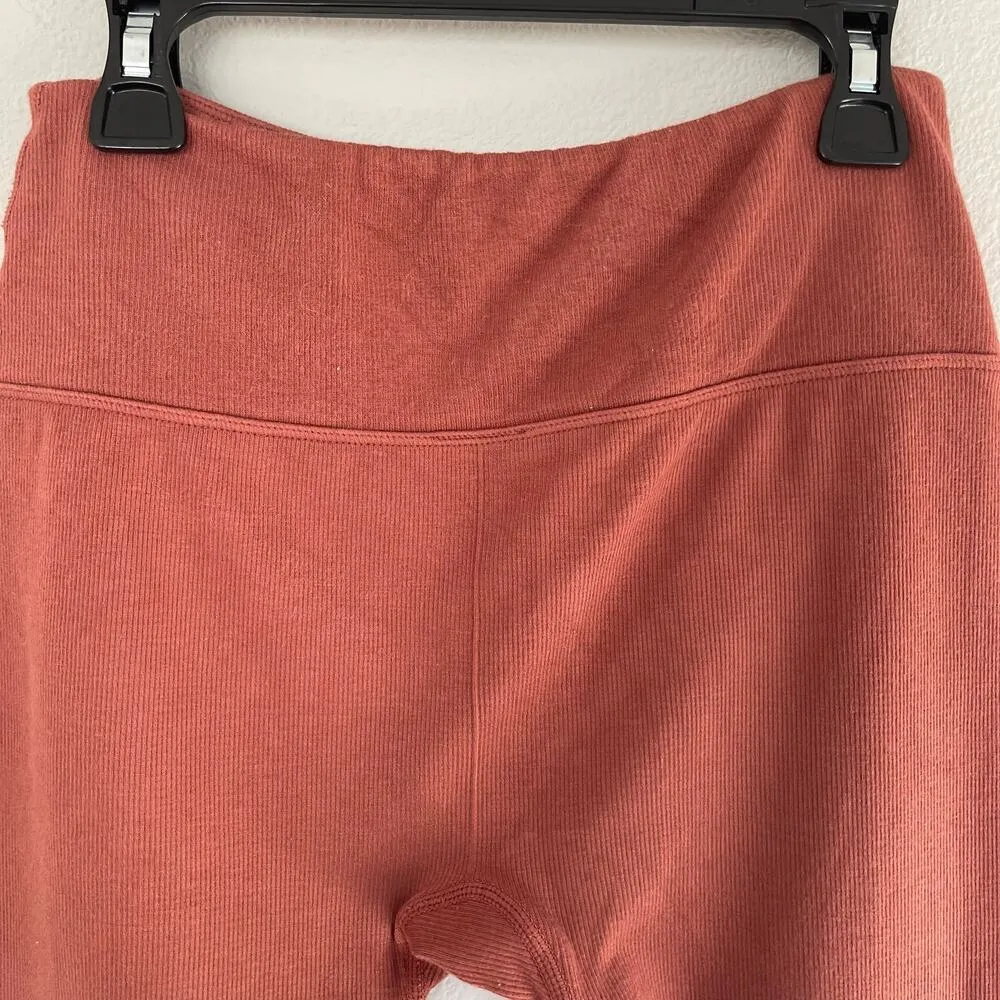 Fabletics Ribbed Leggings Salmon Pink (Small) - Image 4