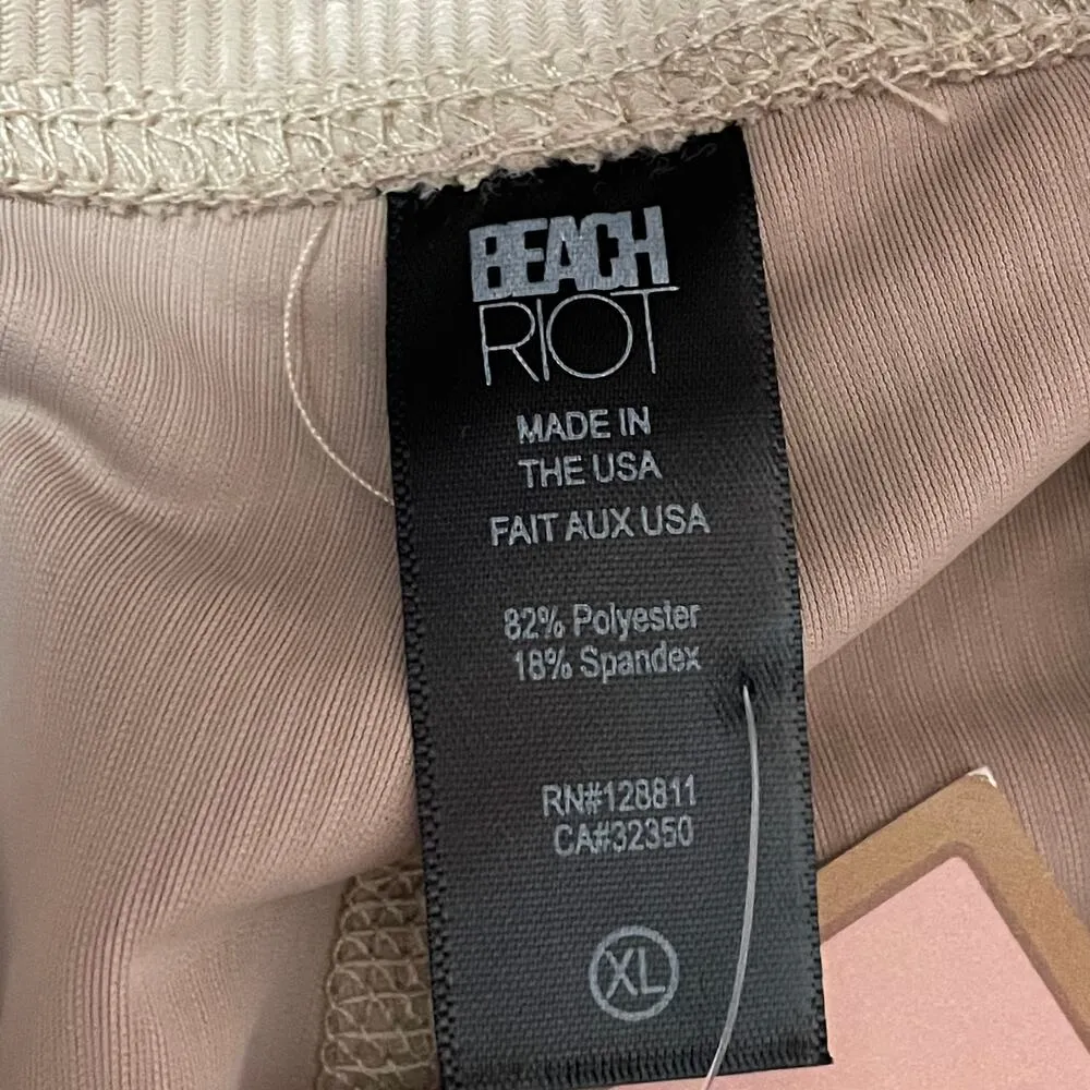 NWT Tone it Up X Beach Riot Butterfly Ayla Leggings - XL - Image 8