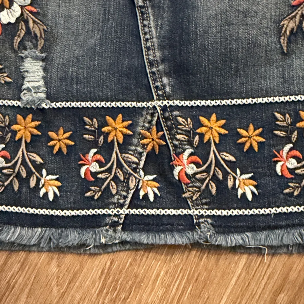 Altar’d State denim mini skirt floral embroidered distressed size XS - Image 8