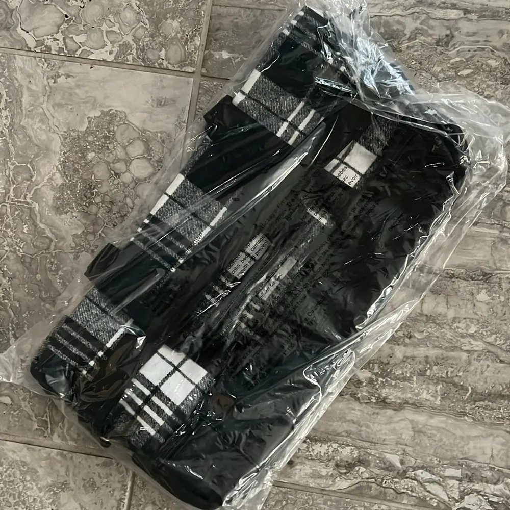 NEW Plaid Weekender Bag with Bottom Compartment in Black & White, New w/Tag - Image 7