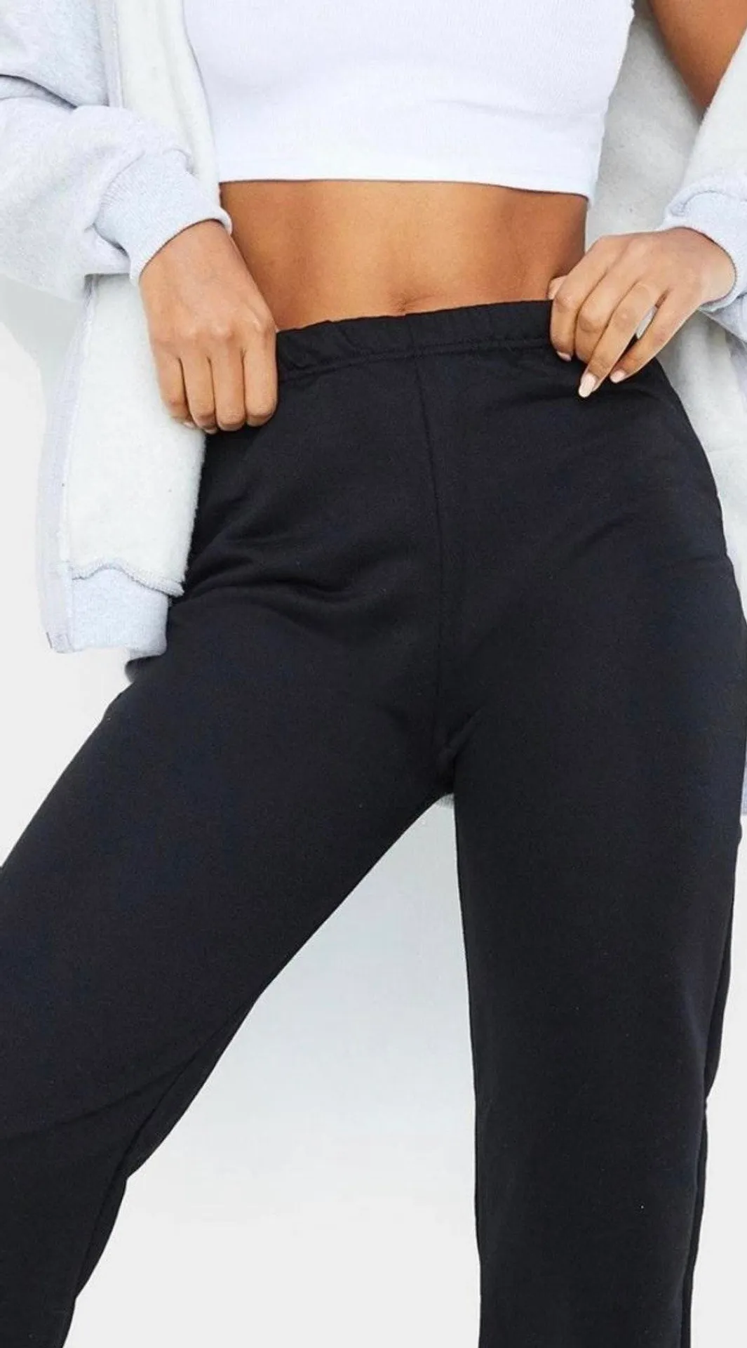 Pretty Little Thing black sweat pants - Image 4
