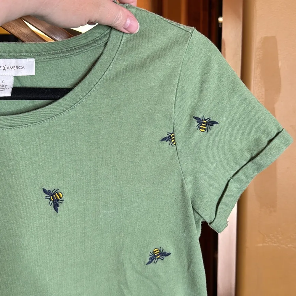 Vintage America Ladies Short Sleeve Embroidered Tee Relaxed Fit Green Size Small - Image 6