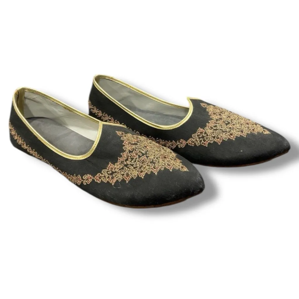 Mojari Women’s Black Embroidered Slip - Image 4