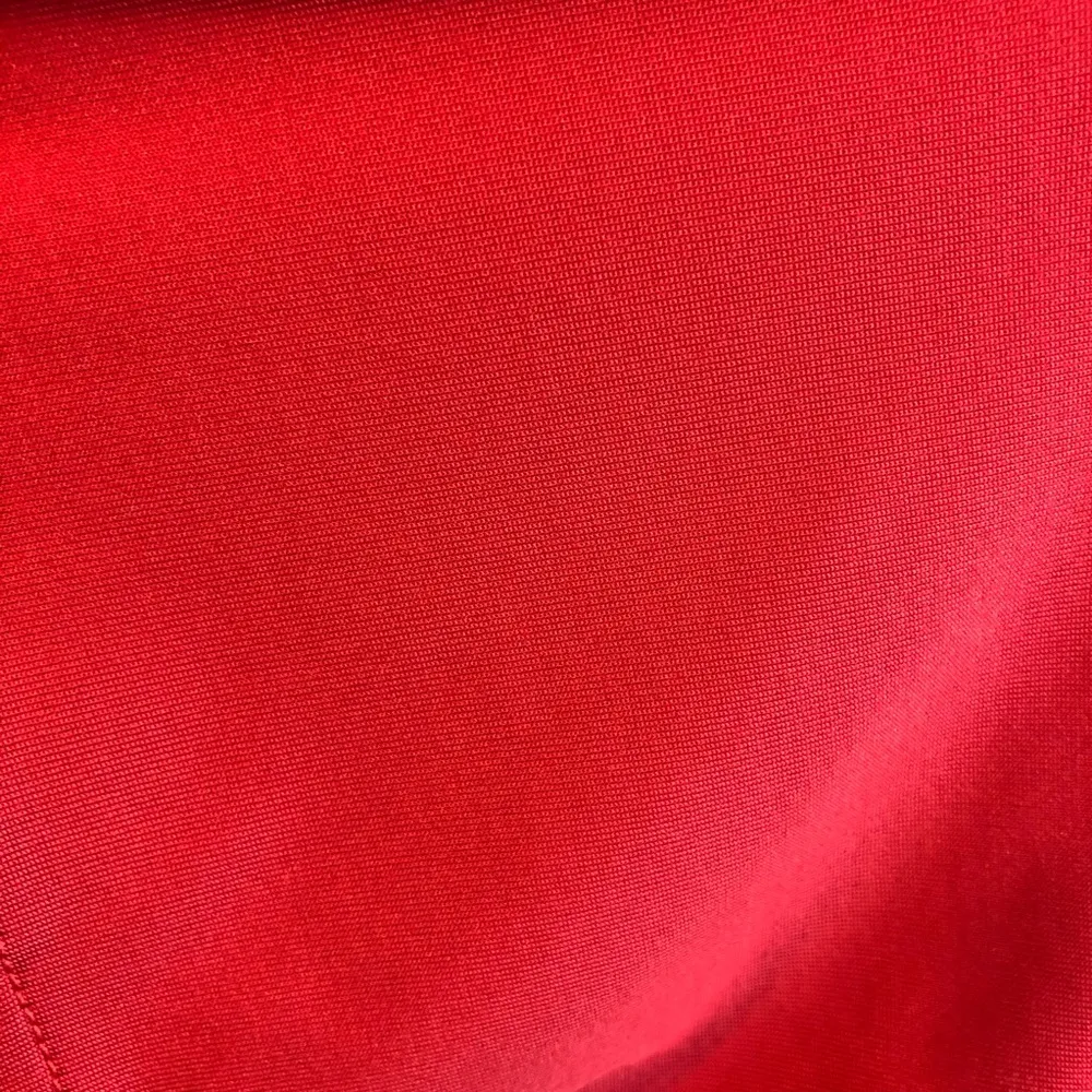 Red Short Sleeve Dress/Top with Ruched Sides Size undefined - Image 4