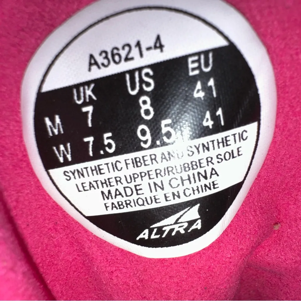 NWOB ALTRA Golden Spike Cross Country Running Spikes Black & Pink - Image 7