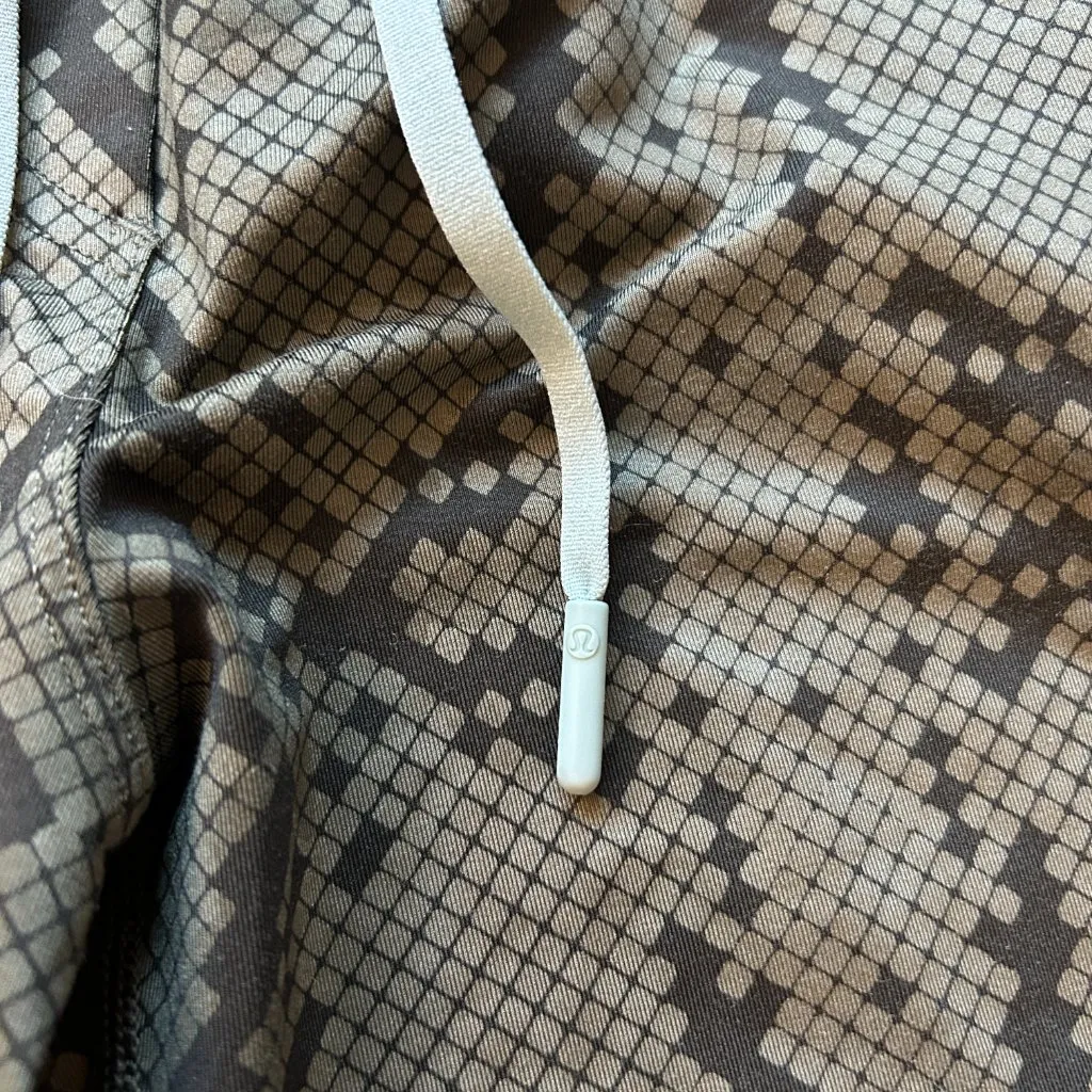 Lululemon Jet Crop Slim Luxtreme in Ziggy Snake Fatigue Green Gator Green Size 8 - Image 8