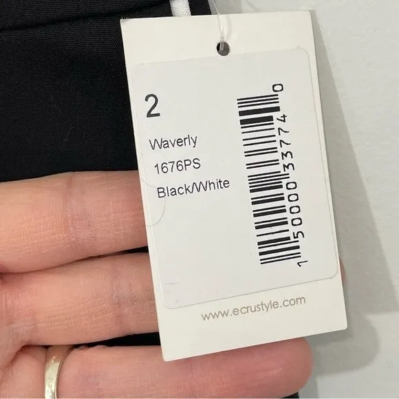 NWT Ecru Black Cropped‎ Pants with White Piping Size 2 - Image 6