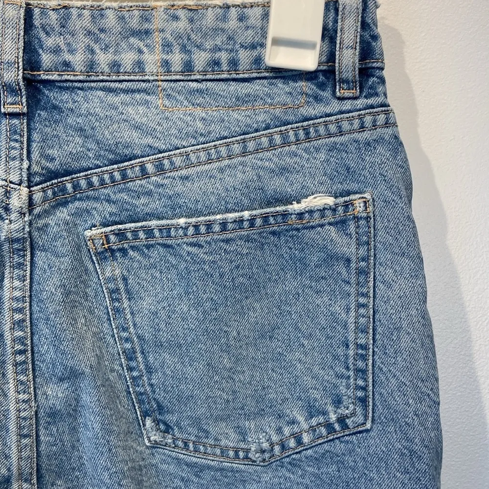 Zara Ripped Mom Jeans Size 6 Acid Wash Slightly Tapered Distressed High Rise - Image 10