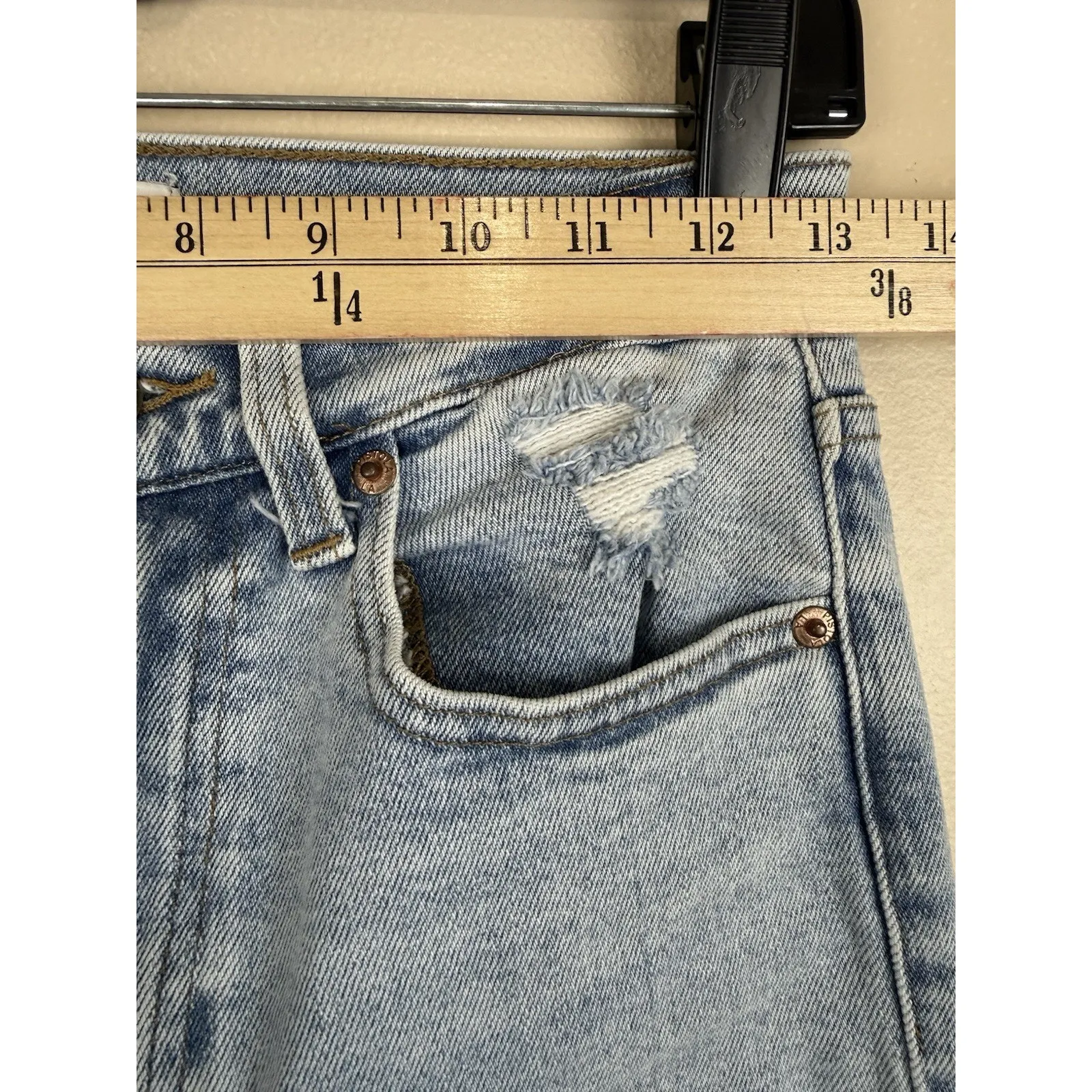 Pistola Women’s High Rise Cropped Denim Jeans Light Wash Raw Hem Size 26 - Image 10