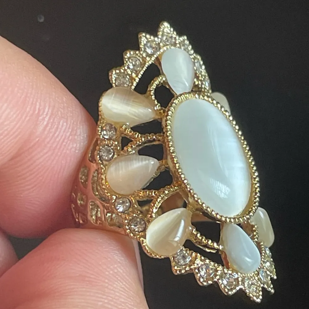 Elegant opal CZ gold plated ring size 6.25 - Image 5