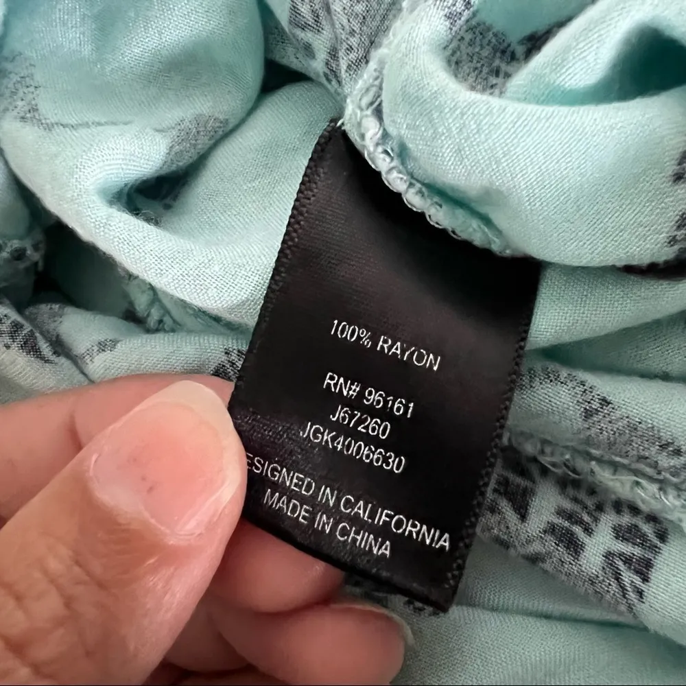 Bebop boho elephant pull on shorts medium - Image 5