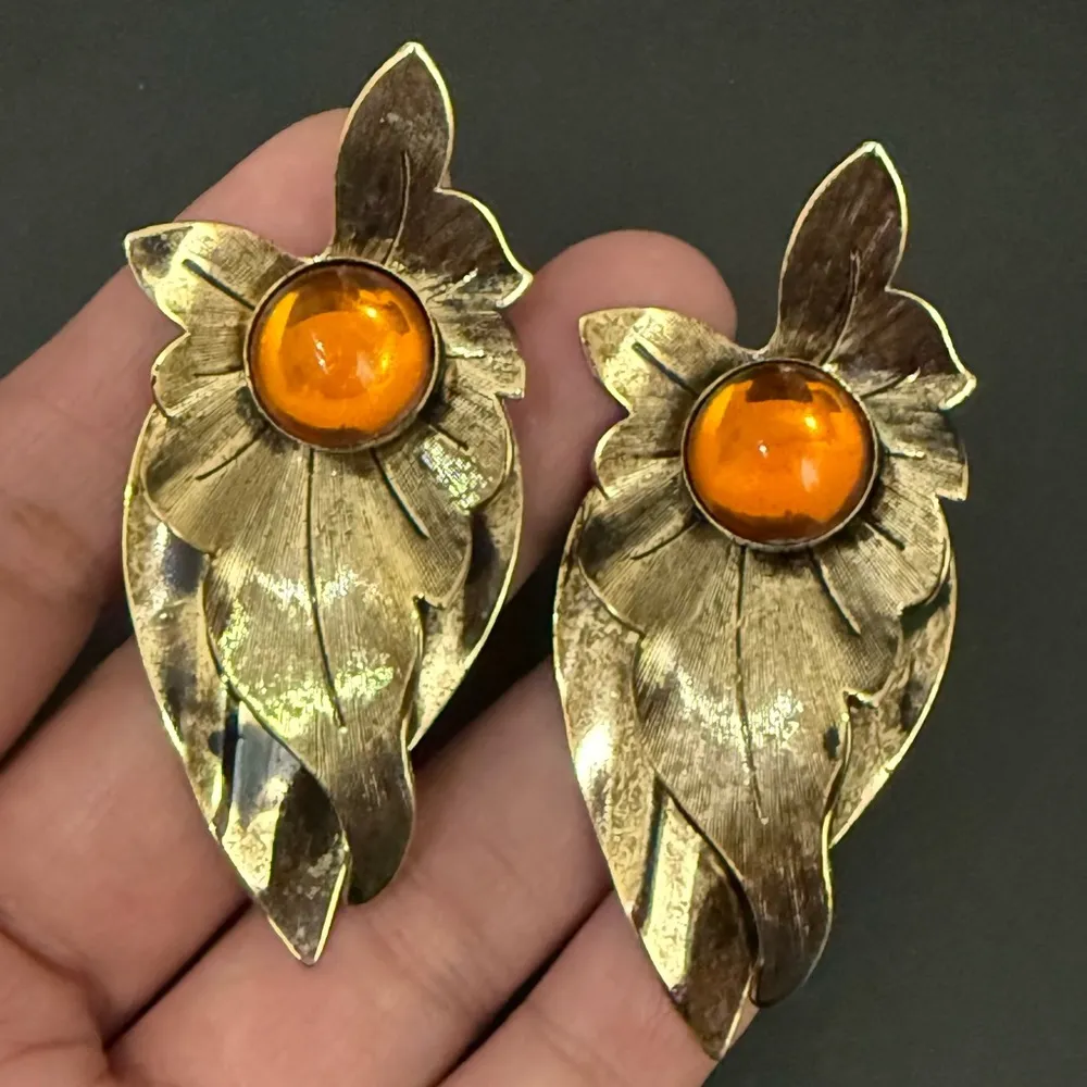 Unique Vintage Unsigned Gold - Image 4