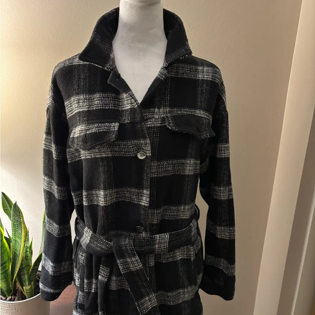 HYFVE Black and Gray Plaid Trench Coat Size M - Image 9